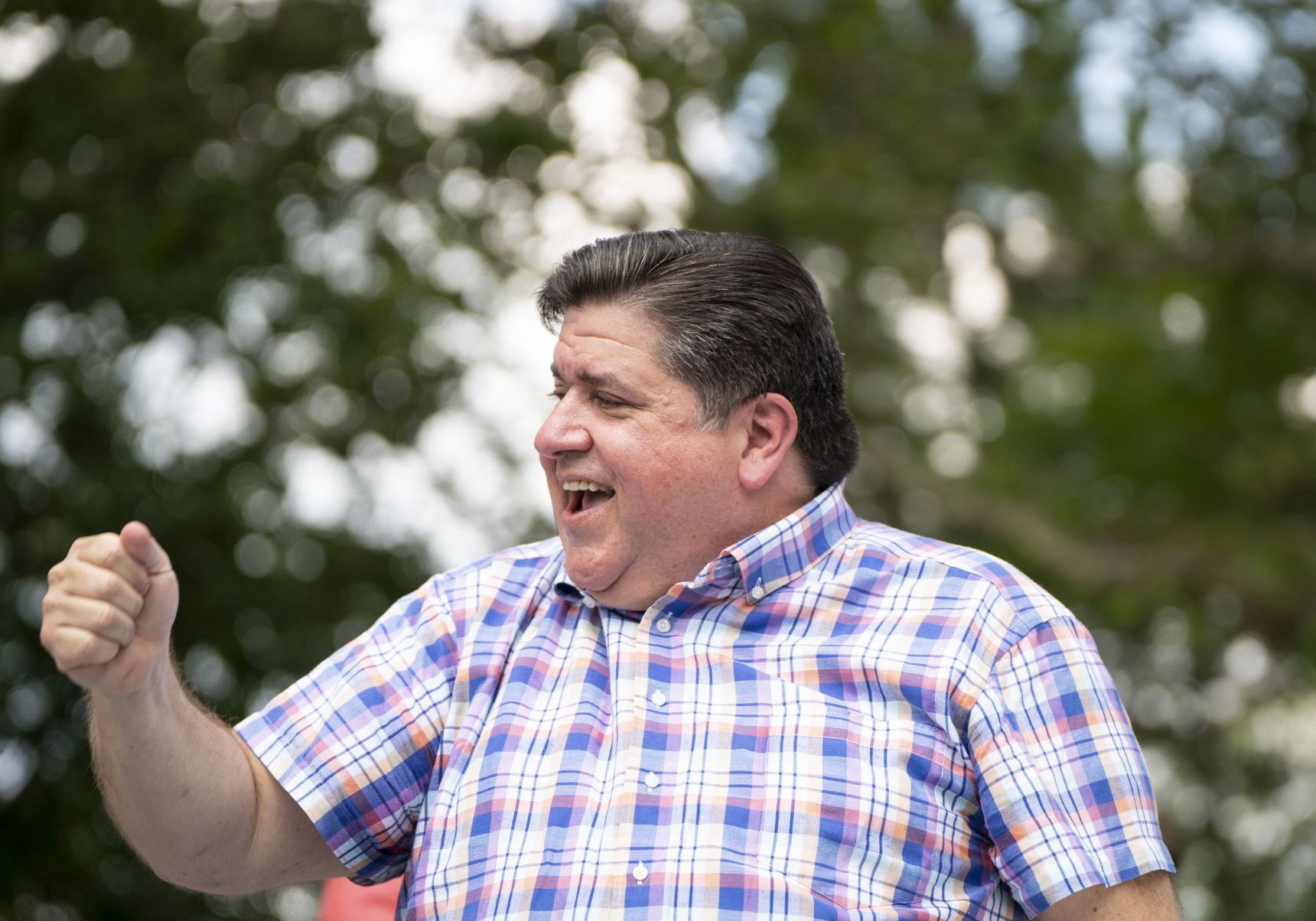 20210916-AMX-US-NEWS-GOV-JB-PRITZKERS-CAMPAIGN-MANDATES-1-TB.jpg